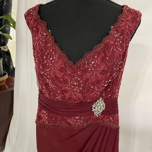 Caterina by Jordan Formal Gown (Size 10)